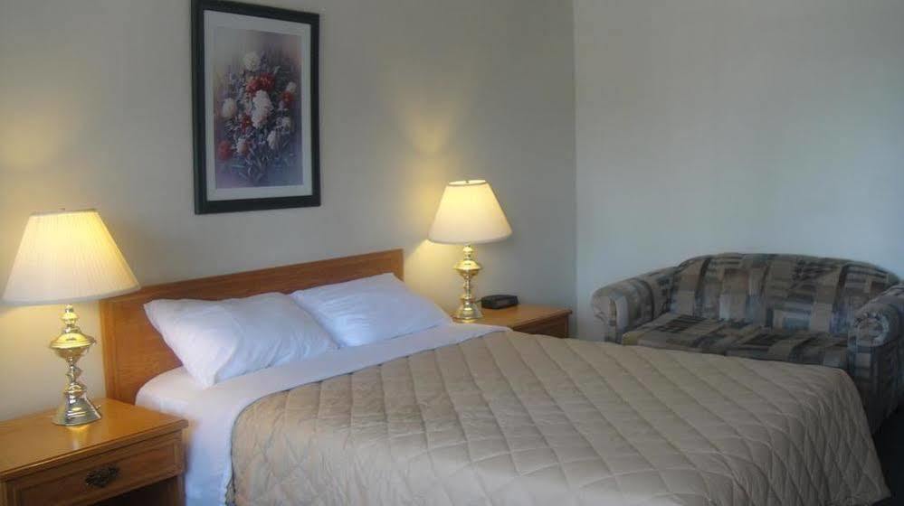 7 Days Inn Niagara Falls Niagara-vízesés Kültér fotó